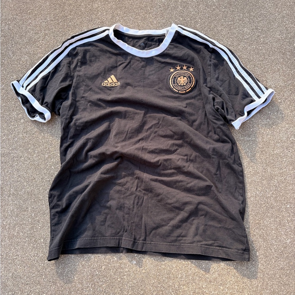 Y2K Adidas Black Soccer jersey Sz L 21x25